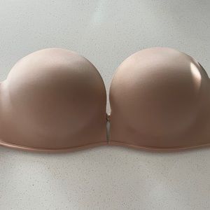 Victoria’s secret bombshell strapless bra